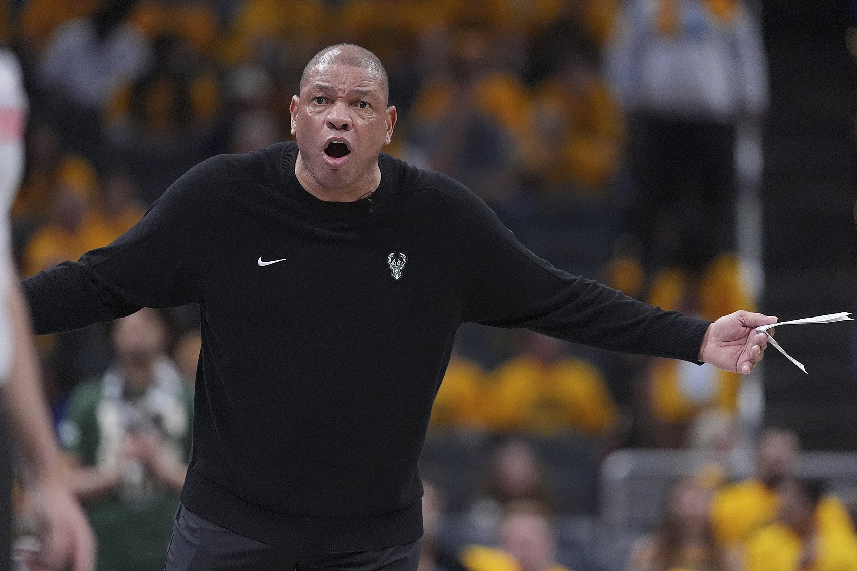 NBA直播-老里：今年阵容构建只能用底薪合同 只能指望全员健康&amp;表现超预期